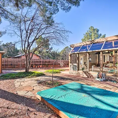 1 Mi To Cathedral Rock Trailhead: Home W/ Sunroom-2