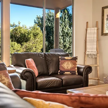 Luxury Sedona Living: Remodeled W/ Red Rock Views!-3