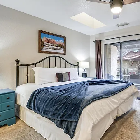 Mtn Views + Hot Tub Access: Sedona Golf Retreat!-2